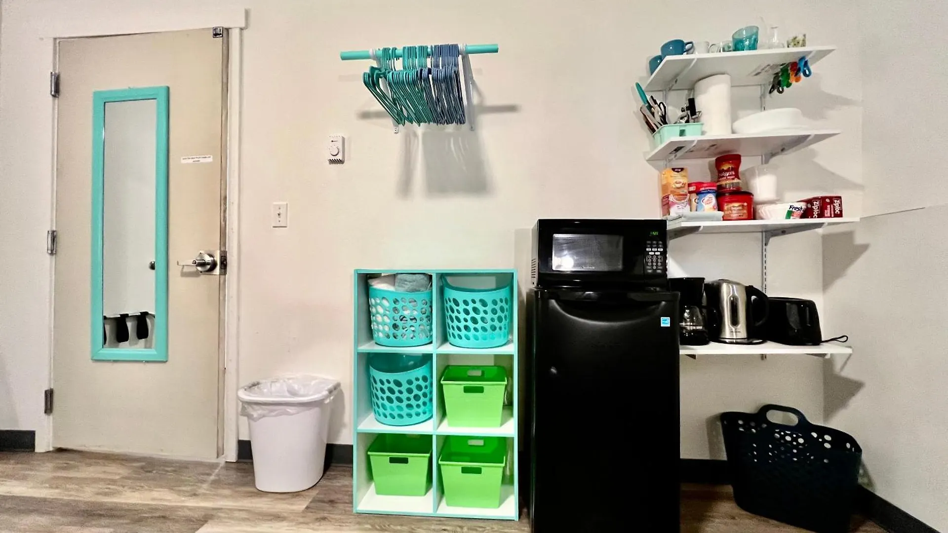 Private Room With Shared Bathroom With Another Unit, 10 Minutes Walk To University Of Washington Seattle