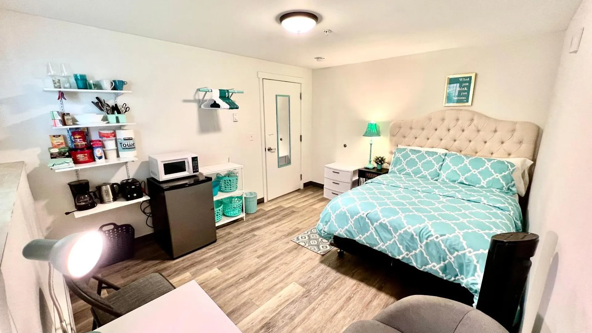 Apartment Private Room With Shared Bathroom With Another Unit, 10 Minutes Walk To University Of Washington Seattle United States